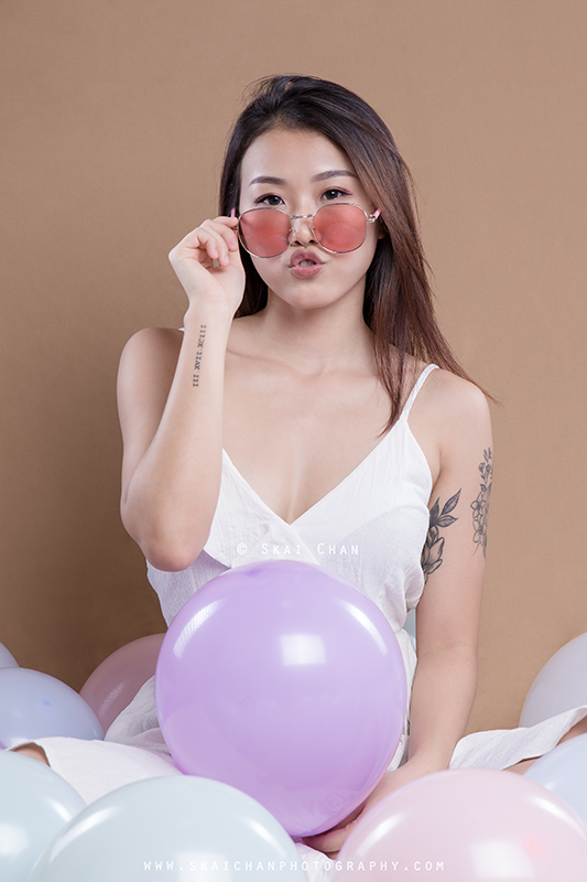 Cute balloon themed photoshoot session with Jasmine Tan at Tanjong Pagar (photography studio) Cute balloon themed photoshoot session with Jasmine Tan at Tanjong Pagar (photography studio)