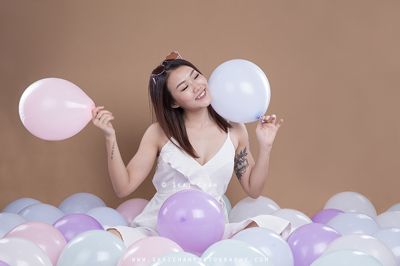 Feminine balloon themed photoshoot session with Jasmine Tan at Tanjong Pagar (photography studio) Feminine balloon themed photoshoot session with Jasmine Tan at Tanjong Pagar (photography studio)