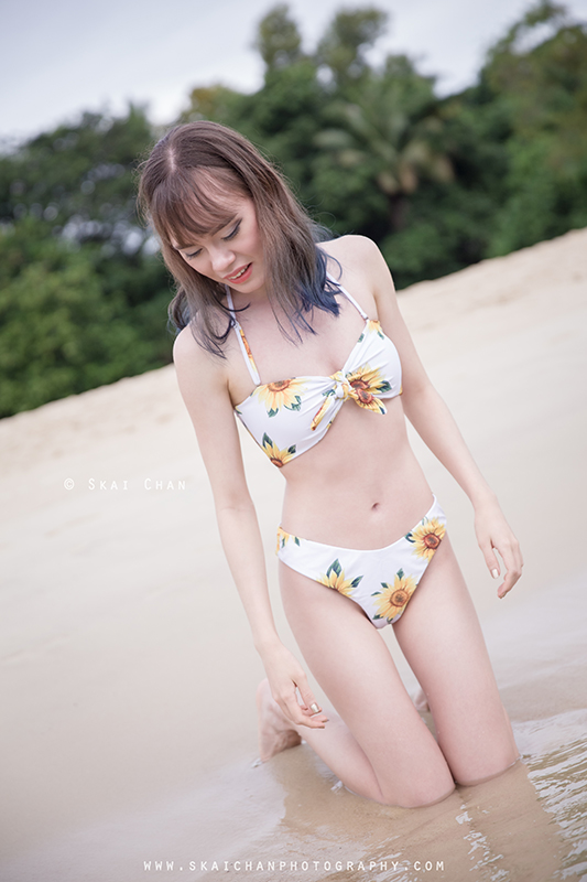 Lifestyle beach bikini photoshoot session with Katherine Whiteway (Nekotsurin) at Palawan Beach (Sentosa) Lifestyle beach bikini photoshoot session with Katherine Whiteway (Nekotsurin) at Palawan Beach (Sentosa)