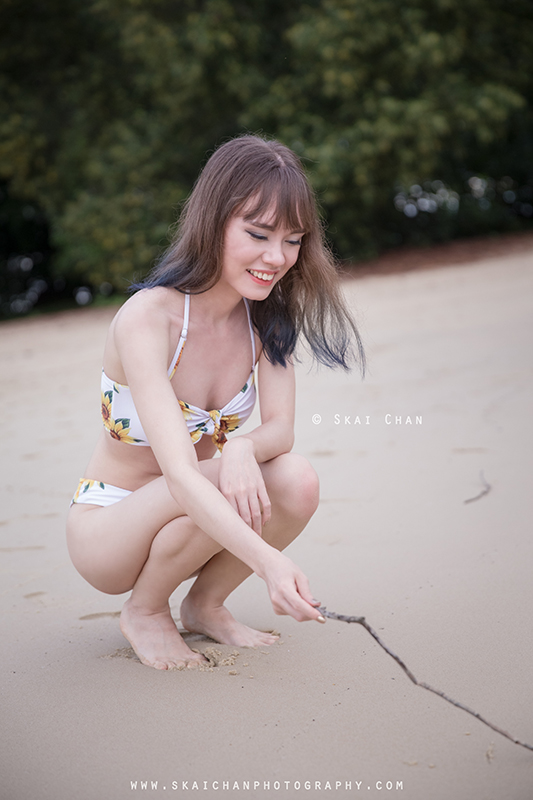 Lifestyle beach bikini photoshoot session with Katherine Whiteway (Nekotsurin) at Palawan Beach (Sentosa) Lifestyle beach bikini photoshoot session with Katherine Whiteway (Nekotsurin) at Palawan Beach (Sentosa)