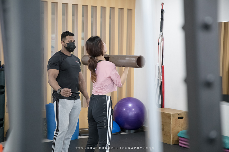 Commercial personal training photoshoot session with Gold's Gym Singapore at various gym outlets Commercial personal training photoshoot session with Gold's Gym Singapore at various gym outlets