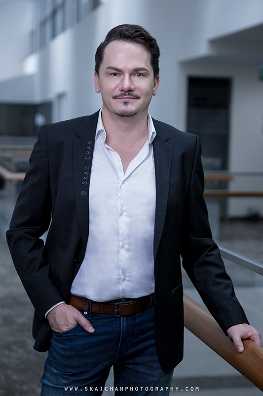 Corporate portrait photoshoot session with Adam Tatarynowicz at Singapore Management University (SMU) Corporate portrait photoshoot session with Adam Tatarynowicz at Singapore Management University (SMU)