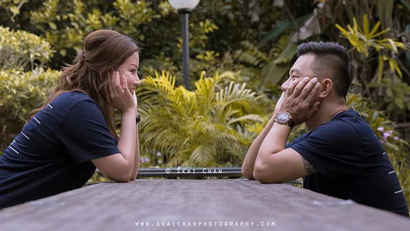 Outdoor casual couple photoshoot session with Andrew & Joelle at Dempsey Hill & Singapore Botanic Gardens