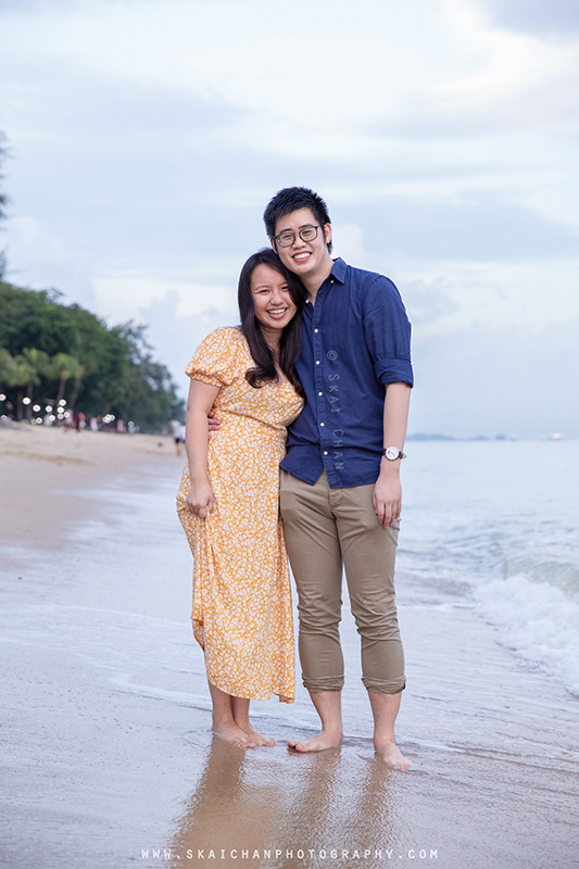 Anthony & Divlynn surprise wedding proposal photoshoot at Parkland Green, East Coast Park (ECP) Anthony & Divlynn surprise wedding proposal photoshoot at Parkland Green, East Coast Park (ECP)