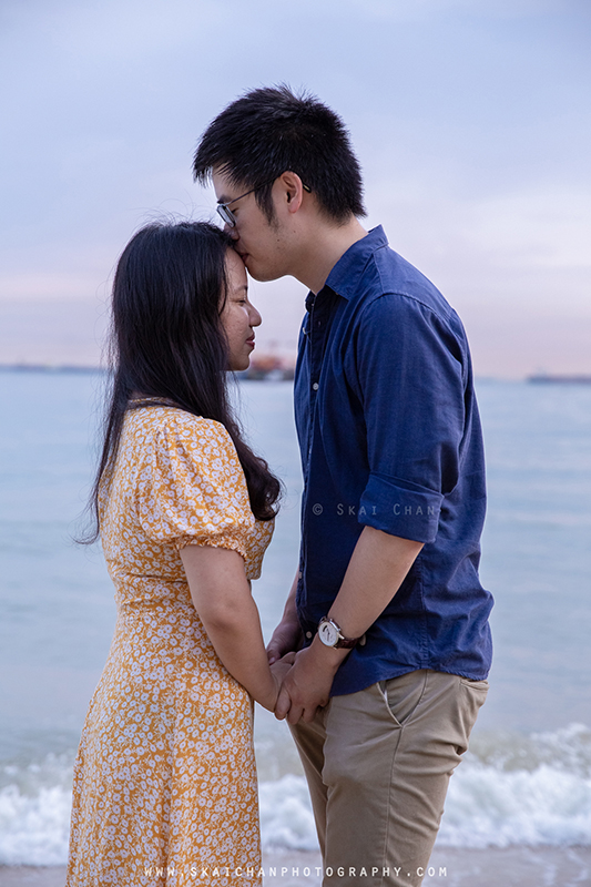 Anthony & Divlynn surprise wedding proposal photoshoot at Parkland Green, East Coast Park (ECP) Anthony & Divlynn surprise wedding proposal photoshoot at Parkland Green, East Coast Park (ECP)