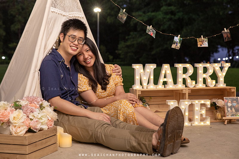 Anthony & Divlynn surprise wedding proposal photoshoot at Parkland Green, East Coast Park (ECP) Anthony & Divlynn surprise wedding proposal photoshoot at Parkland Green, East Coast Park (ECP)