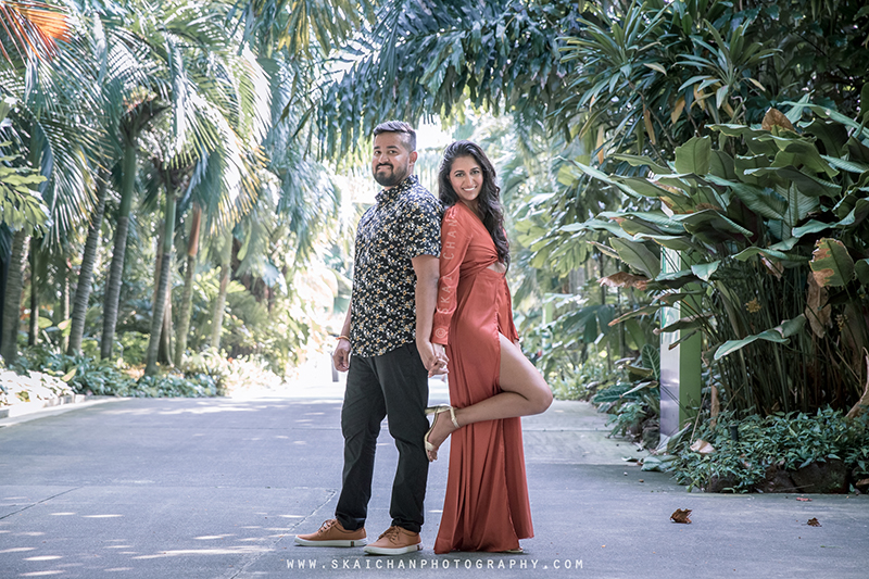 Outdoor casual couple photoshoot session with Elvis Philip & Monali P at World of Plants (Gardens By The Bay) Outdoor casual couple photoshoot session with Elvis Philip & Monali P at World of Plants (Gardens By The Bay)