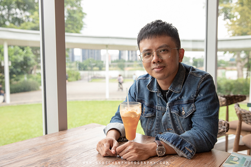 Cafe lifestyle portrait photoshoot session with Barry Chow @ Fusion Spoon Cafe (Jurong Lake Gardens) Cafe lifestyle portrait photoshoot session with Barry Chow @ Fusion Spoon Cafe (Jurong Lake Gardens)