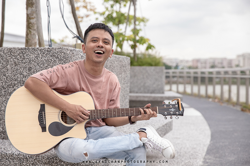Music guitar portrait photoshoot session with Barry Chow @ PassionWave (Jurong Lake Gardens) Music guitar portrait photoshoot session with Barry Chow @ PassionWave (Jurong Lake Gardens)