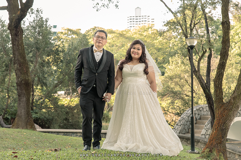 Pre-Wedding photoshoot session with Khoon Seng & Sharon at Toa Payoh Town Park Pre-Wedding photoshoot session with Khoon Seng & Sharon at Toa Payoh Town Park