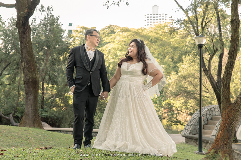 Pre-Wedding photoshoot session with Khoon Seng & Sharon at Toa Payoh Town Park Pre-Wedding photoshoot session with Khoon Seng & Sharon at Toa Payoh Town Park