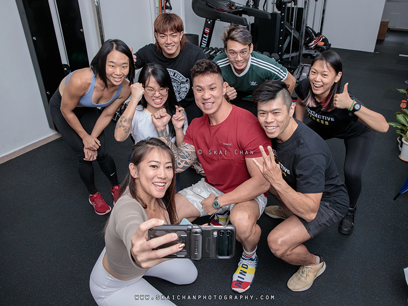 Corporate lifestyle group photoshoot session with Urban Active Fitness at Green Curve SG (gym) Corporate lifestyle group photoshoot session with Urban Active Fitness at Green Curve SG (gym)