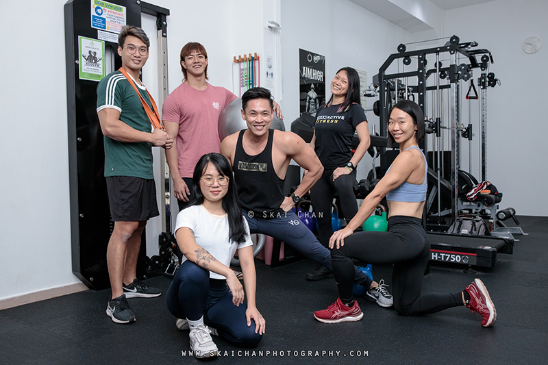 Corporate lifestyle group photoshoot session with Urban Active Fitness at Green Curve SG (gym) Corporate lifestyle group photoshoot session with Urban Active Fitness at Green Curve SG (gym)