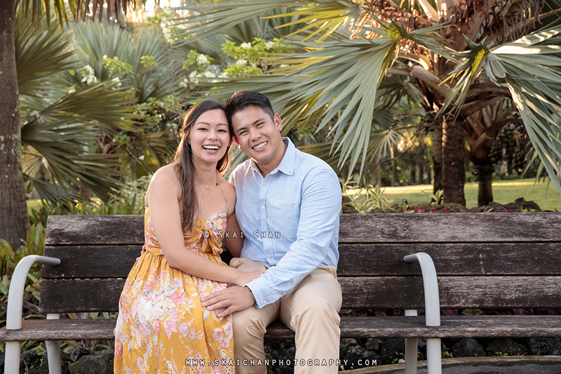 Outdoor couple photoshoot session with Jason & Natalie at Dragonfly Lake & Silver Garden (Gardens By The Bay) Outdoor couple photoshoot session with Jason & Natalie at Dragonfly Lake & Silver Garden (Gardens By The Bay)