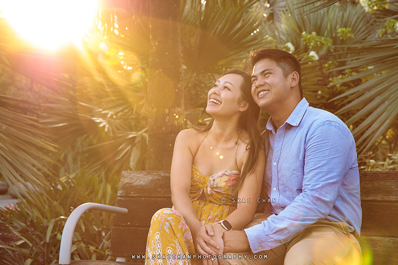 Outdoor couple photoshoot session with Jason & Natalie at Dragonfly Lake & Silver Garden (Gardens By The Bay) Outdoor couple photoshoot session with Jason & Natalie at Dragonfly Lake & Silver Garden (Gardens By The Bay)