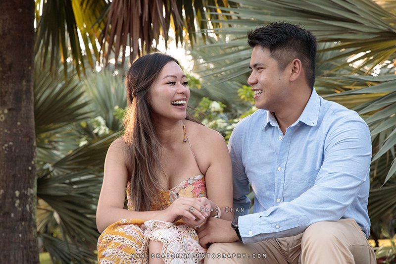Outdoor couple photoshoot session with Jason & Natalie at Dragonfly Lake & Silver Garden (Gardens By The Bay) Outdoor couple photoshoot session with Jason & Natalie at Dragonfly Lake & Silver Garden (Gardens By The Bay)