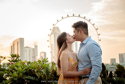 Outdoor Couple Photoshoot - Jason & Natalie @ Dragonfly Lake & Silver Garden (Gardens By The Bay)