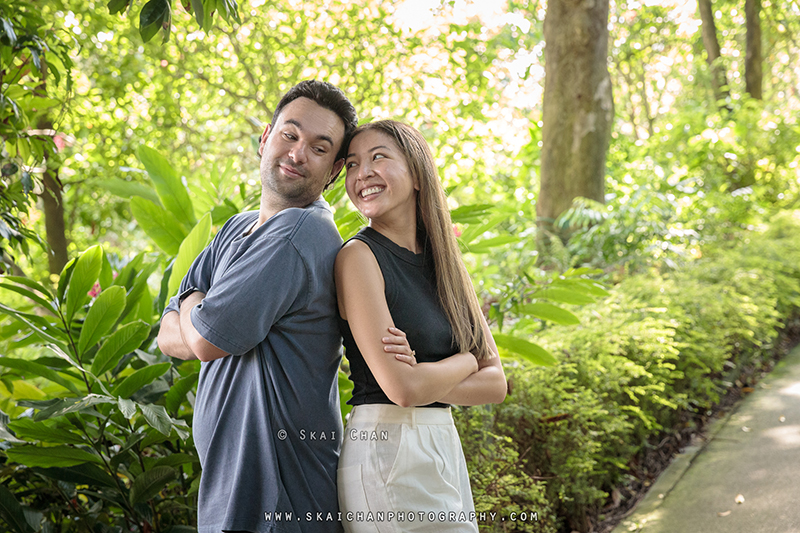 Outdoor couple photoshoot session with Andre & Yen at Chinese Garden & Supertree Groves (Gardens By The Bay) Outdoor couple photoshoot session with Andre & Yen at Chinese Garden & Supertree Groves (Gardens By The Bay)