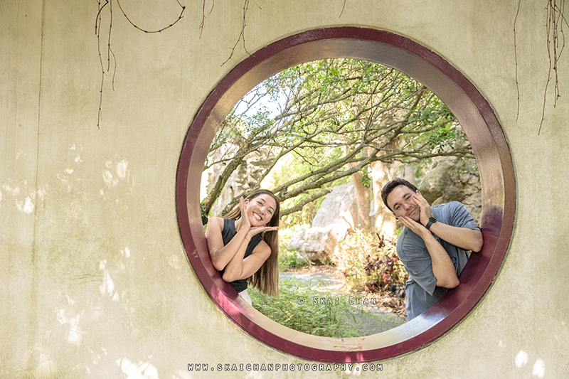 Outdoor couple photoshoot session with Andre & Yen at Chinese Garden & Supertree Groves (Gardens By The Bay) Outdoor couple photoshoot session with Andre & Yen at Chinese Garden & Supertree Groves (Gardens By The Bay)