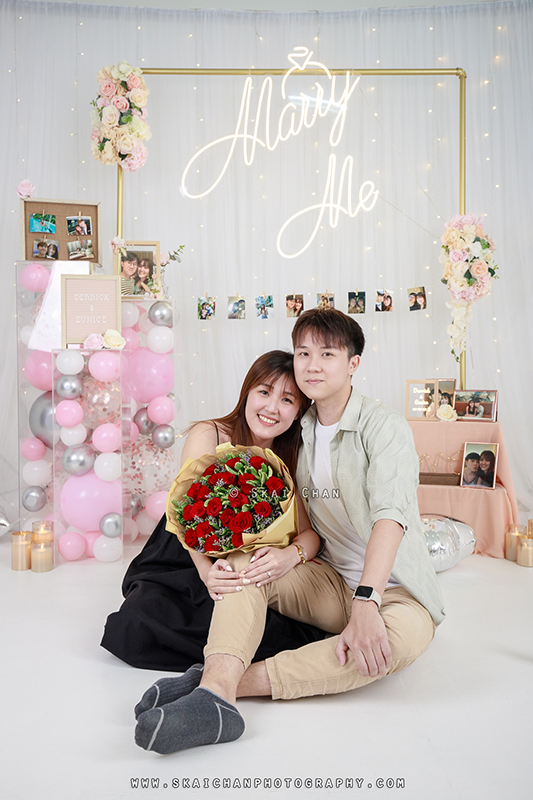 Studio couple photoshoot session with Derrick & Eunice at Our Studio Space (photography studio) Studio couple photoshoot session with Derrick & Eunice at Our Studio Space (photography studio)