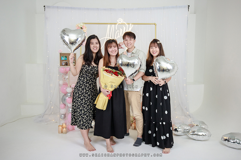 Studio friends photoshoot session with Derrick & Eunice at Our Studio Space (photography studio) Studio friends photoshoot session with Derrick & Eunice at Our Studio Space (photography studio)
