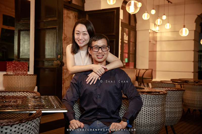 Night couple photoshoot session with Raymond & Serena at Promenade Boat Quay Night couple photoshoot session with Raymond & Serena at Promenade Boat Quay