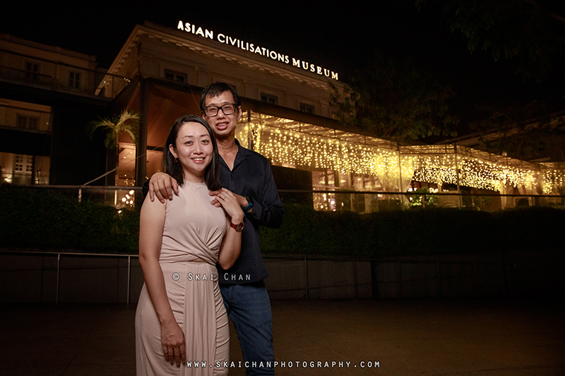 Night couple photoshoot session with Raymond & Serena at Promenade Boat Quay Night couple photoshoot session with Raymond & Serena at Promenade Boat Quay