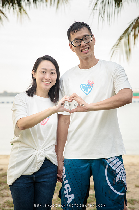 Beach couple photoshoot session with Raymond & Serena at Pasir Ris Park Beach couple photoshoot session with Raymond & Serena at Pasir Ris Park