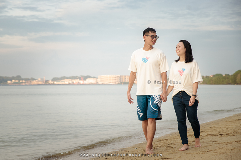 Beach couple photoshoot session with Raymond & Serena at Pasir Ris Park Beach couple photoshoot session with Raymond & Serena at Pasir Ris Park