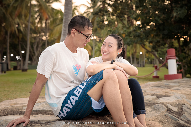 Beach couple photoshoot session with Raymond & Serena at Pasir Ris Park Beach couple photoshoot session with Raymond & Serena at Pasir Ris Park