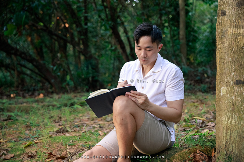 Writing photoshoot session with Ong Yongchuan at Yishun Park Writing photoshoot session with Ong Yongchuan at Yishun Park