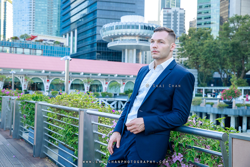 Outdoor casual corporate photoshoot session with Patrick @ Merlion Park Outdoor casual corporate photoshoot session with Patrick @ Merlion Park