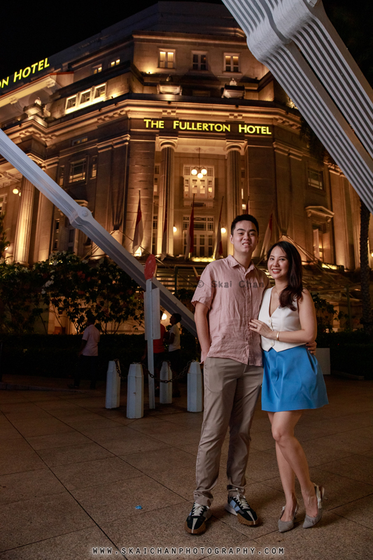 Night couple photoshoot session with Troy & Felicia at Fullerton Hotel Night couple photoshoot session with Troy & Felicia at Fullerton Hotel