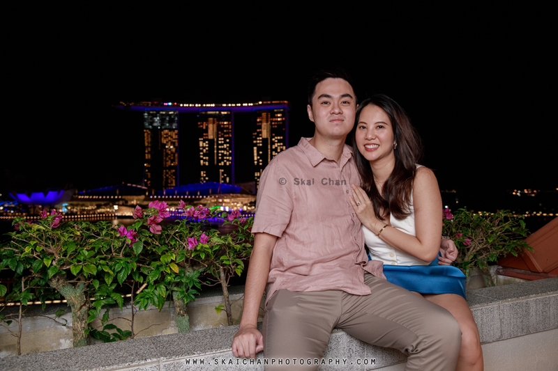 Night couple photoshoot session with Troy & Felicia at Fullerton Hotel Night couple photoshoot session with Troy & Felicia at Fullerton Hotel